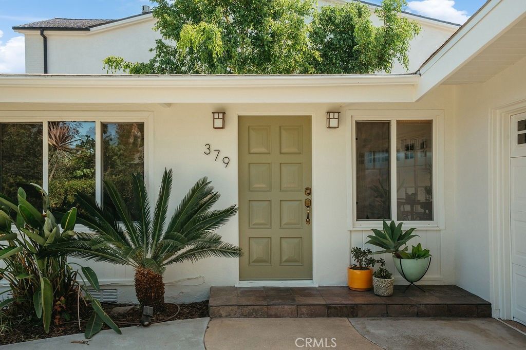 379 Walnut Street, Costa Mesa, CA 92627 — photo 4