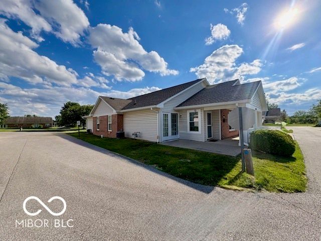 10917 Pinellas Park Drive, Indianapolis, IN 46229