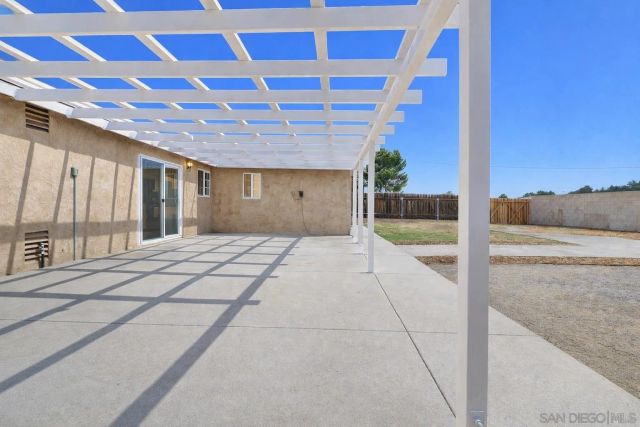 557 Parkbrook Street, Spring Valley, CA 91977