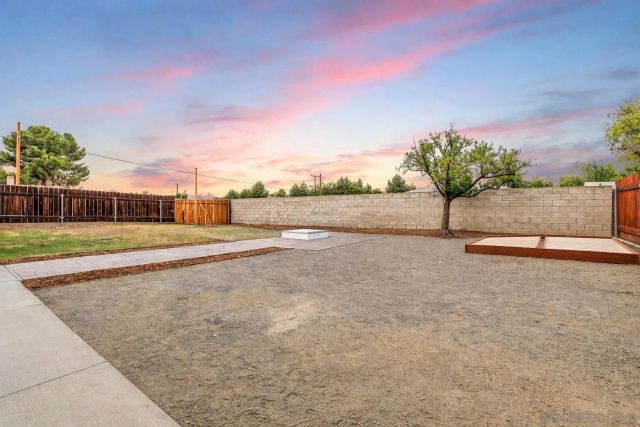 557 Parkbrook Street, Spring Valley, CA 91977