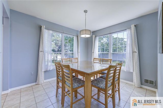 11 Holohan Drive, Plainsboro, NJ 08536