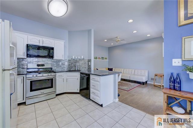 11 Holohan Drive, Plainsboro, NJ 08536