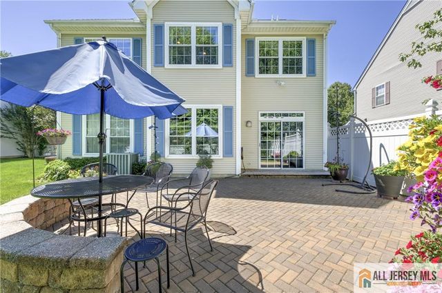11 Holohan Drive, Plainsboro, NJ 08536