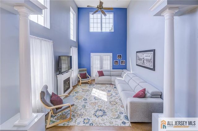 11 Holohan Drive, Plainsboro, NJ 08536