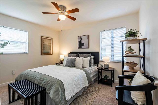 2542 W HIAWATHA STREET, Tampa, FL 33614