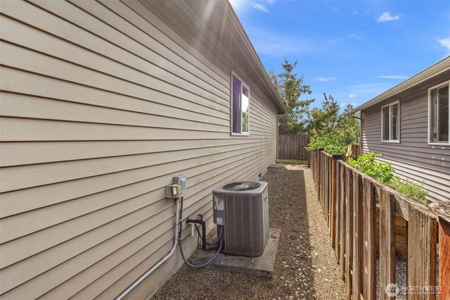 19404 Crown Ridge Boulevard, Arlington, WA 98223