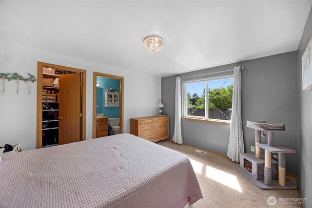 19404 Crown Ridge Boulevard, Arlington, WA 98223