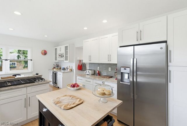2798 Corydon Road, Cleveland Heights, OH 44118