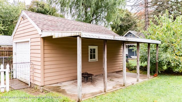 1315 Goodrich Street, Lansing, MI 48910