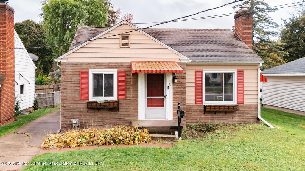1315 Goodrich Street, Lansing, MI 48910
