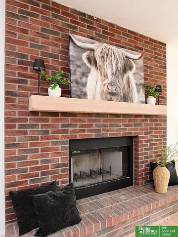 315 Pheasant Run Lane, Papillion, NE 68046