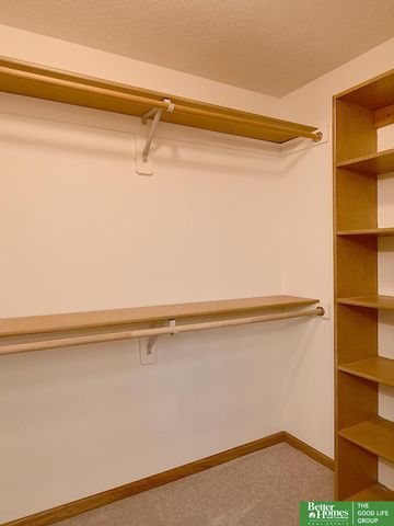 315 Pheasant Run Lane, Papillion, NE 68046