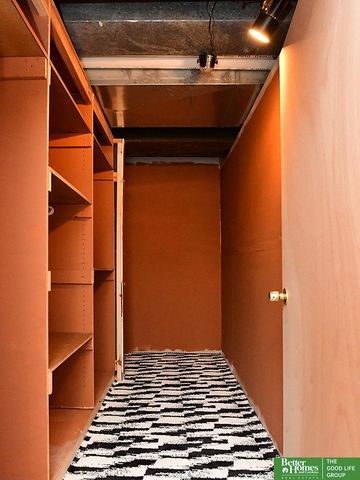 315 Pheasant Run Lane, Papillion, NE 68046