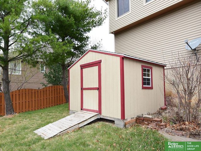 315 Pheasant Run Lane, Papillion, NE 68046