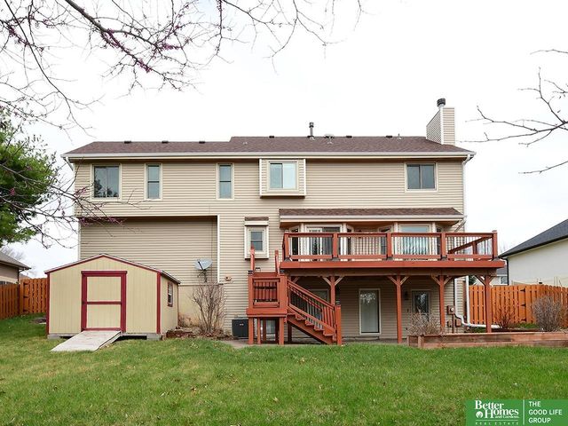 315 Pheasant Run Lane, Papillion, NE 68046