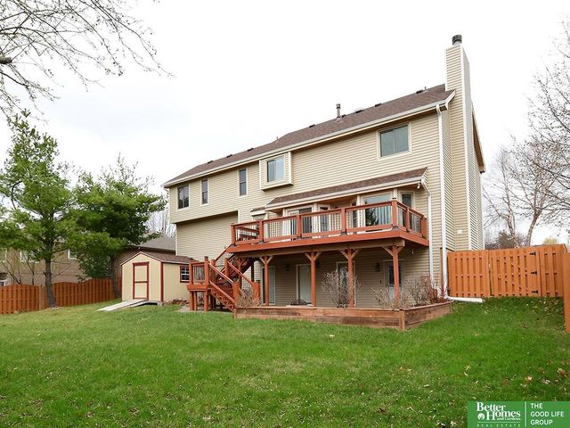 315 Pheasant Run Lane, Papillion, NE 68046