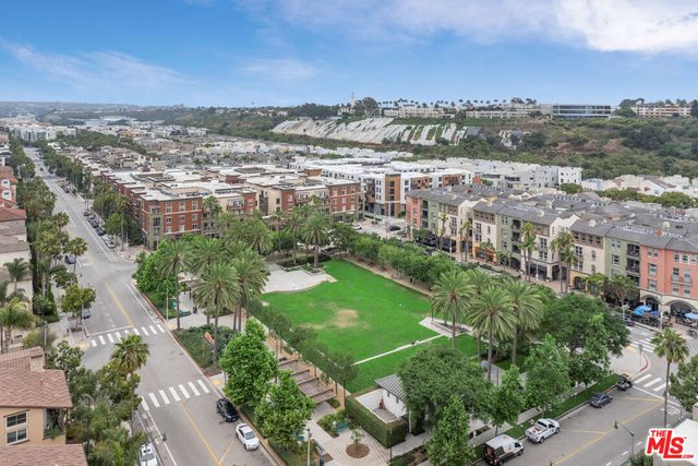13075 Pacific 217, Playa Vista, CA 90094