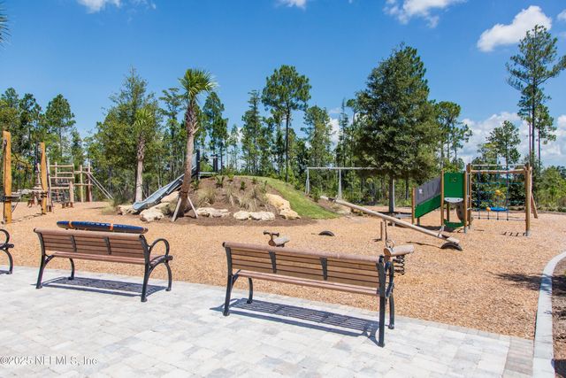 37 CRAIG Court, St. Johns, FL 32092