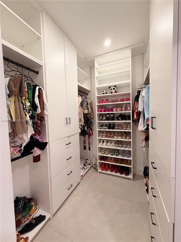 86 NW 4th St, Homestead, FL 33030