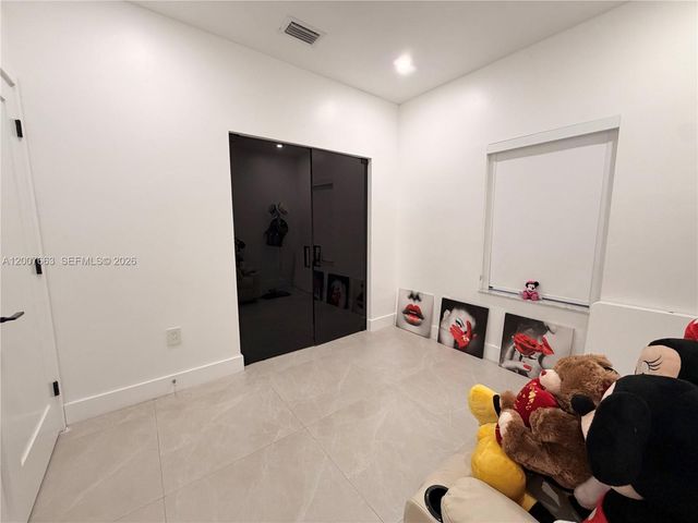 86 NW 4th St, Homestead, FL 33030