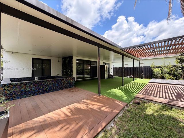 86 NW 4th St, Homestead, FL 33030