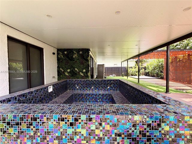 86 NW 4th St, Homestead, FL 33030