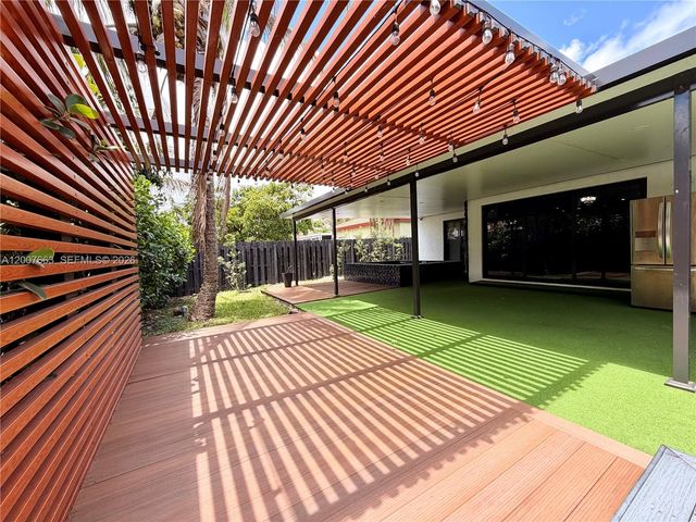 86 NW 4th St, Homestead, FL 33030