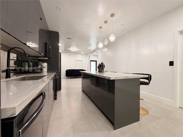 86 NW 4th St, Homestead, FL 33030