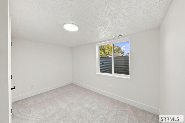 194 Whittier Street, Idaho Falls, ID 83402