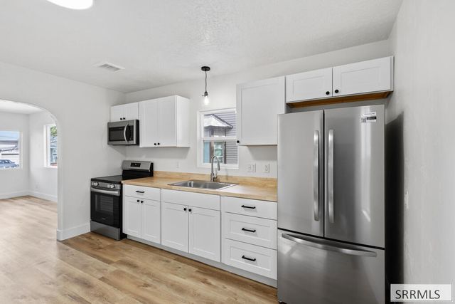194 Whittier Street, Idaho Falls, ID 83402