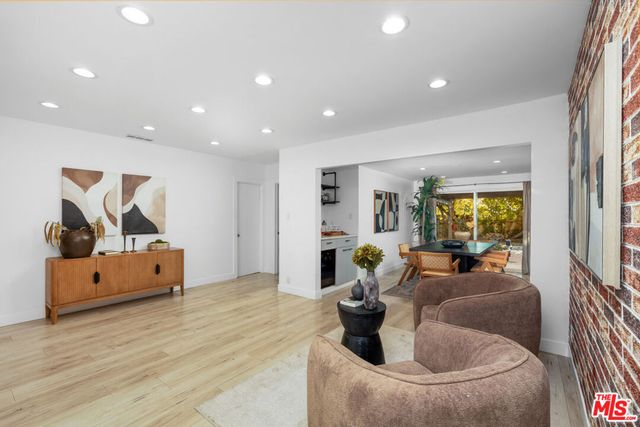 5751 Andasol Avenue, Encino, CA 91316