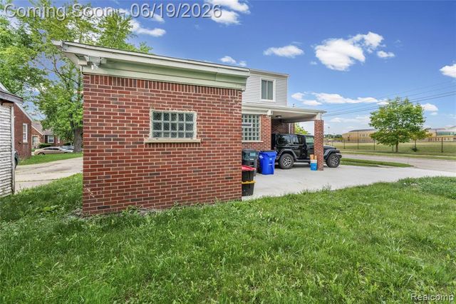 5501 Oldtown Street, Detroit, MI 48224
