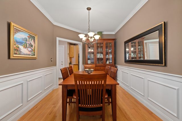 1 Pine Ridge Dr 2, Medway, MA 02053