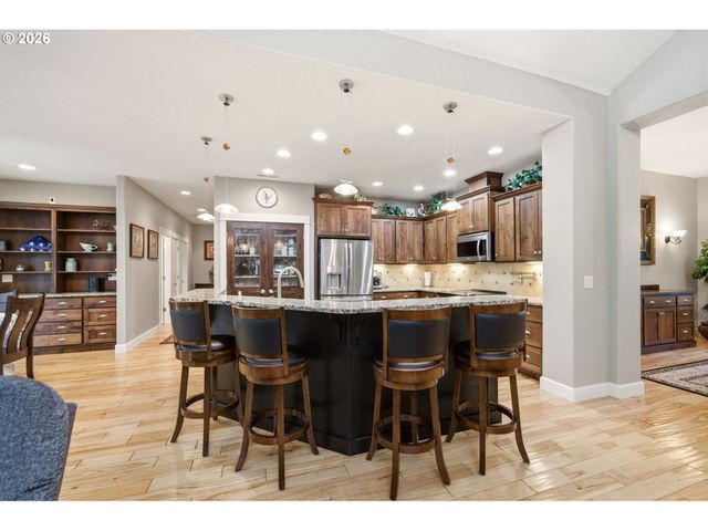 36806 Ne HOLLING Ave, La Center, WA 98629
