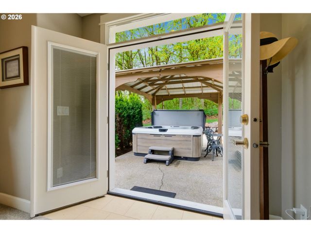 36806 Ne HOLLING Ave, La Center, WA 98629