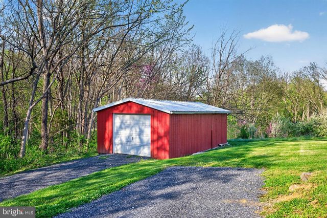 6156 STONEWALL JACKSON HWY, Front Royal, VA 22630