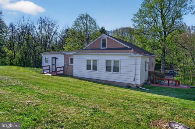6156 STONEWALL JACKSON HWY, Front Royal, VA 22630