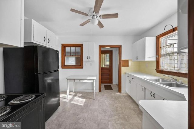 6156 STONEWALL JACKSON HWY, Front Royal, VA 22630