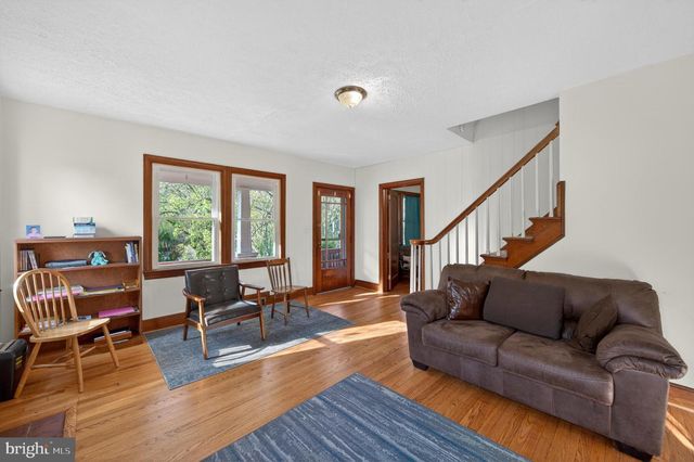 6156 STONEWALL JACKSON HWY, Front Royal, VA 22630