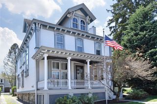 18 E Clinton Avenue, Irvington, NY 10533