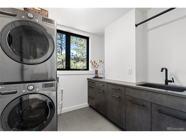 14 Pine Brook Rd, Boulder, CO 80304