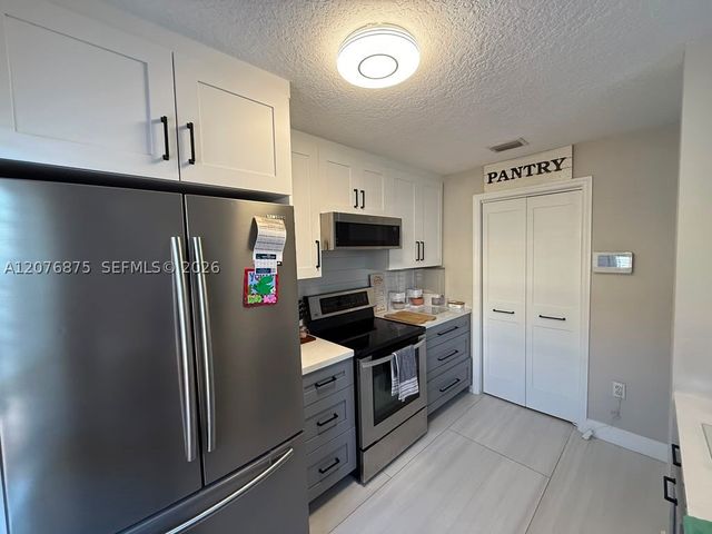 3158 SW 152nd Pl, Miami, FL 33185