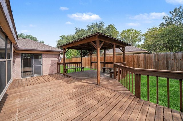 10038 Wayward Wind Lane, Houston, TX 77064