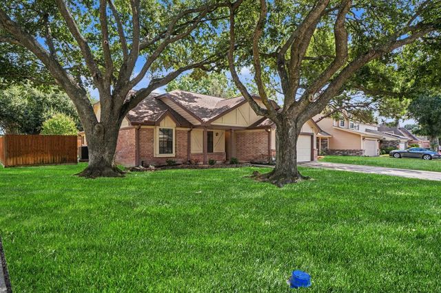 10038 Wayward Wind Lane, Houston, TX 77064