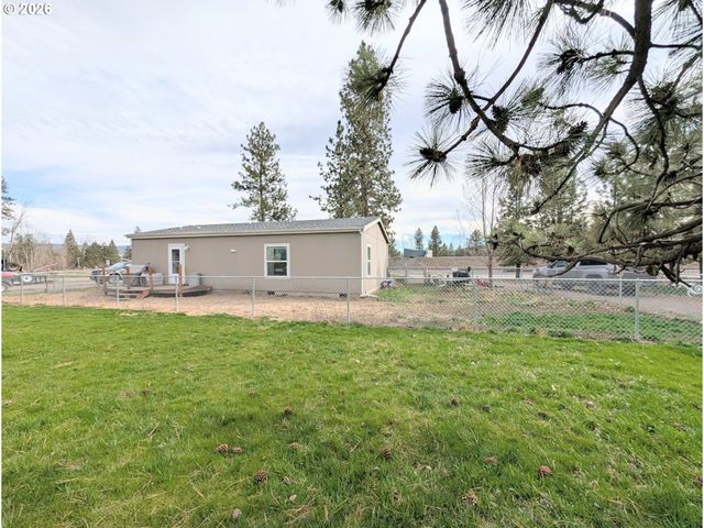 1840 CEDAR St, Elgin, OR 97827