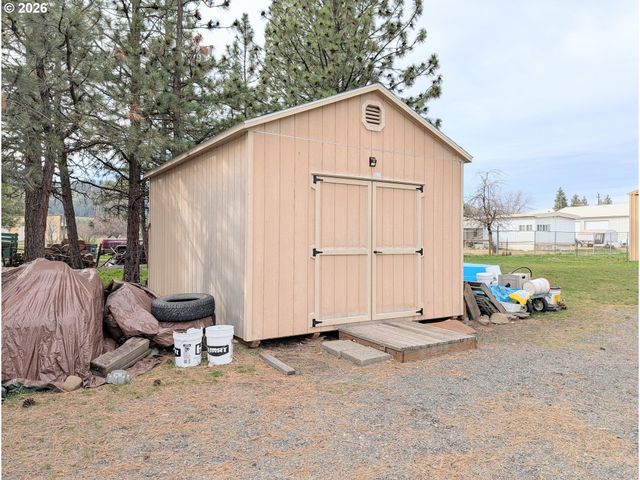 1840 CEDAR St, Elgin, OR 97827