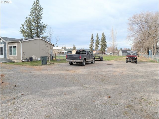 1840 CEDAR St, Elgin, OR 97827