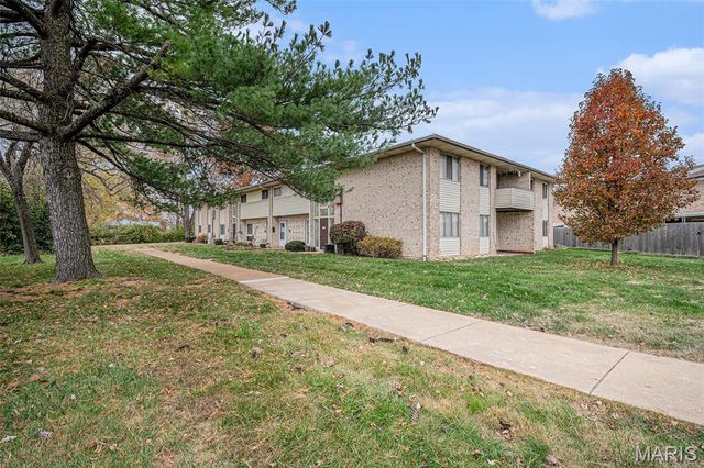 11951 Tesson Ferry Road D, St Louis, MO 63128