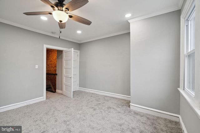 5426 WINDSOR AVENUE, Philadelphia, PA 19143