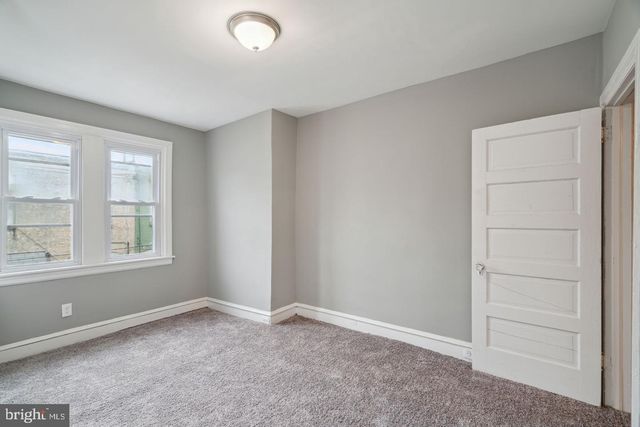 5426 WINDSOR AVENUE, Philadelphia, PA 19143